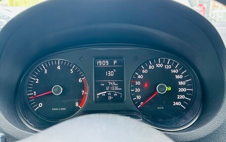 Volkswagen Polo VI (EU Market), 2012 год, 750 000 рублей, 32 фотография