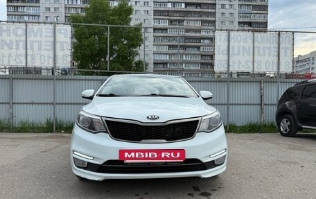 KIA Rio III рестайлинг, 2015 год, 1 100 000 рублей, 2 фотография