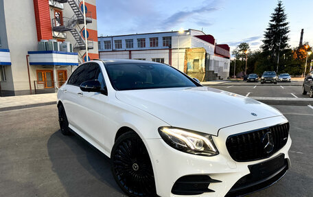 Mercedes-Benz E-Класс, 2018 год, 4 000 000 рублей, 2 фотография