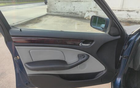 BMW 3 серия, 2004 год, 630 000 рублей, 13 фотография