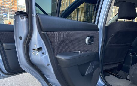Nissan Tiida, 2011 год, 840 000 рублей, 26 фотография