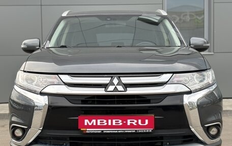 Mitsubishi Outlander III рестайлинг 3, 2018 год, 2 250 000 рублей, 2 фотография