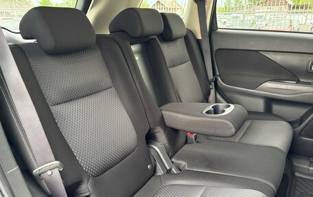 Mitsubishi Outlander III рестайлинг 3, 2018 год, 2 250 000 рублей, 18 фотография