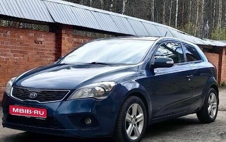 KIA cee'd I рестайлинг, 2011 год, 745 000 рублей, 1 фотография