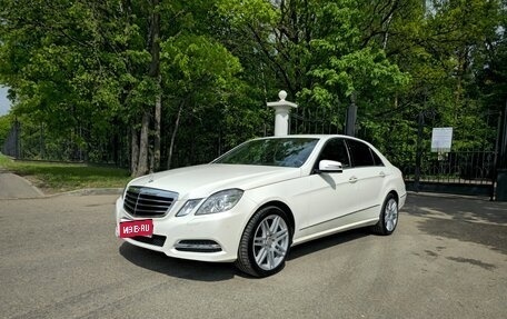 Mercedes-Benz E-Класс, 2011 год, 1 295 000 рублей, 1 фотография