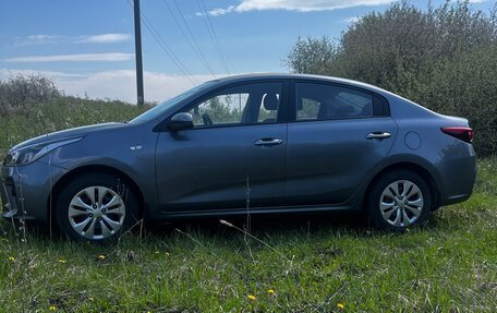 KIA Rio IV, 2017 год, 1 300 000 рублей, 3 фотография