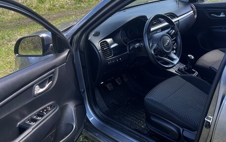 KIA Rio IV, 2017 год, 1 300 000 рублей, 12 фотография