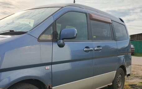 Nissan Serena II, 2001 год, 420 000 рублей, 2 фотография