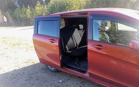 Honda Freed I, 2010 год, 945 000 рублей, 4 фотография