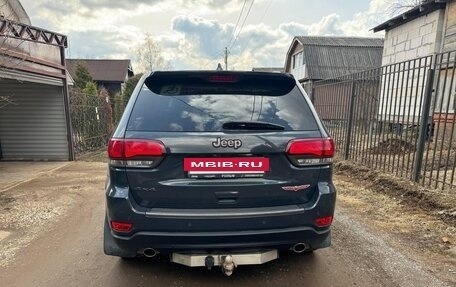 Jeep Grand Cherokee, 2017 год, 2 900 000 рублей, 22 фотография