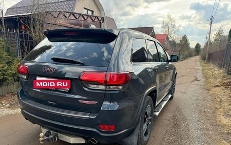 Jeep Grand Cherokee, 2017 год, 2 900 000 рублей, 21 фотография