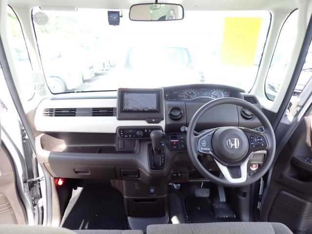 Honda N-BOX II, 2022 год, 685 000 рублей, 2 фотография