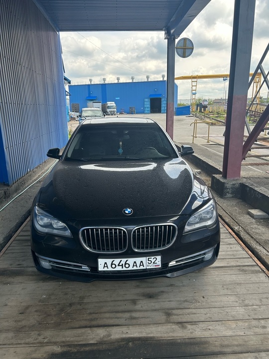 BMW 7 серия F01-F04 рестайлинг, 2014 год, 2 600 000 рублей, 7 фотография