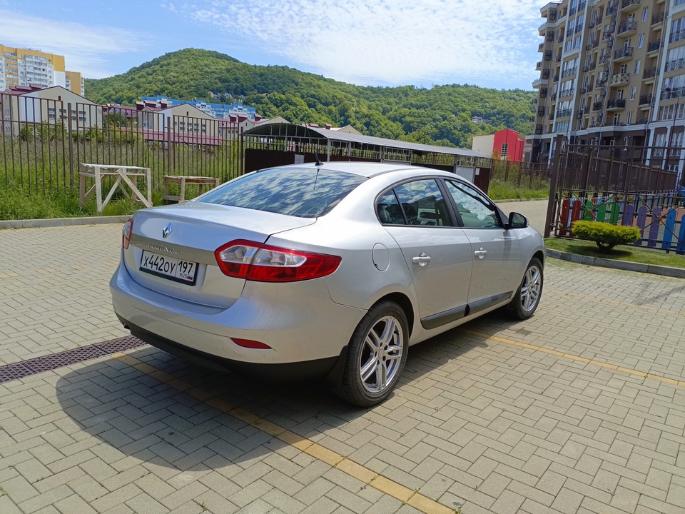 Renault Fluence Z.E, 2011 год, 599 000 рублей, 10 фотография