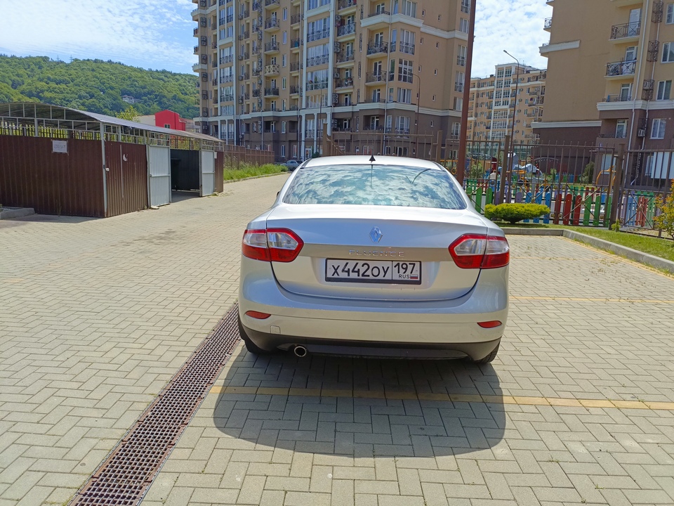 Renault Fluence Z.E, 2011 год, 599 000 рублей, 11 фотография