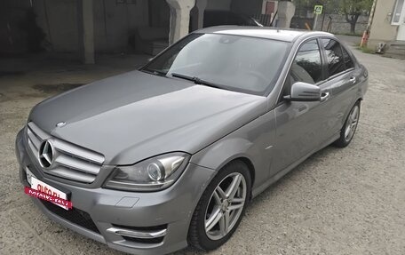 Mercedes-Benz C-Класс, 2011 год, 800 000 рублей, 3 фотография