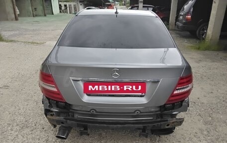 Mercedes-Benz C-Класс, 2011 год, 800 000 рублей, 6 фотография