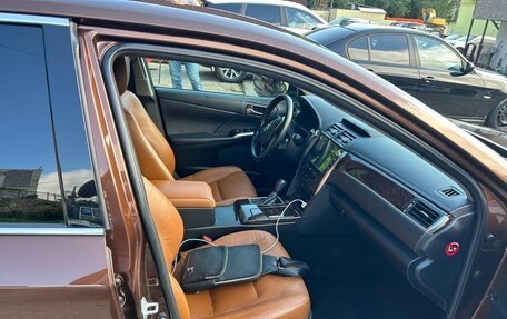 Toyota Camry, 2017 год, 1 550 000 рублей, 4 фотография