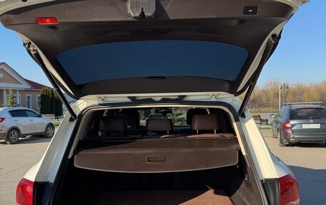 Volkswagen Touareg III, 2011 год, 2 480 000 рублей, 11 фотография
