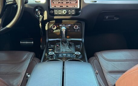 Volkswagen Touareg III, 2011 год, 2 480 000 рублей, 8 фотография