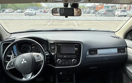 Mitsubishi Outlander III рестайлинг 3, 2014 год, 1 000 000 рублей, 13 фотография