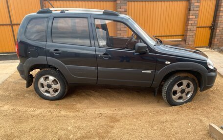 Chevrolet Niva I рестайлинг, 2013 год, 560 000 рублей, 4 фотография