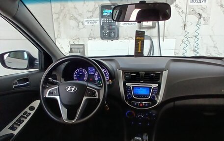 Hyundai Solaris II рестайлинг, 2013 год, 950 000 рублей, 8 фотография