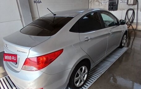 Hyundai Solaris II рестайлинг, 2013 год, 950 000 рублей, 11 фотография