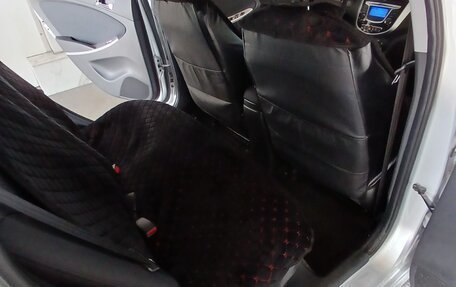 Hyundai Solaris II рестайлинг, 2013 год, 950 000 рублей, 14 фотография