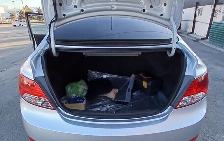 Hyundai Solaris II рестайлинг, 2013 год, 950 000 рублей, 18 фотография