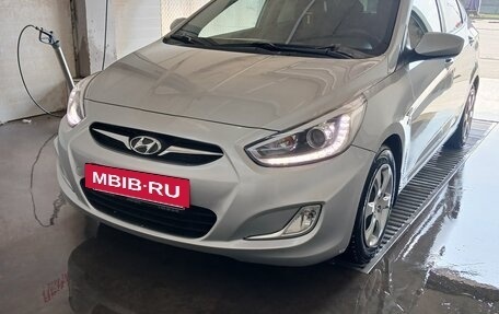 Hyundai Solaris II рестайлинг, 2013 год, 950 000 рублей, 17 фотография