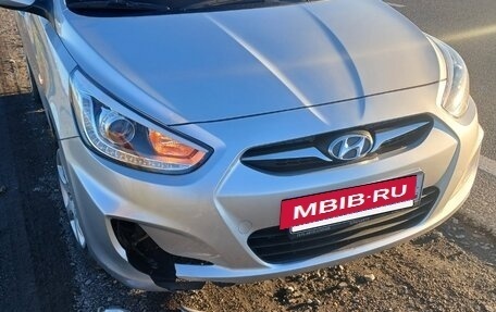 Hyundai Solaris II рестайлинг, 2013 год, 950 000 рублей, 19 фотография