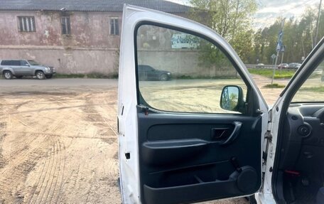 Peugeot Partner II рестайлинг 2, 2006 год, 210 000 рублей, 5 фотография