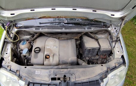Volkswagen Touran III, 2003 год, 555 000 рублей, 13 фотография