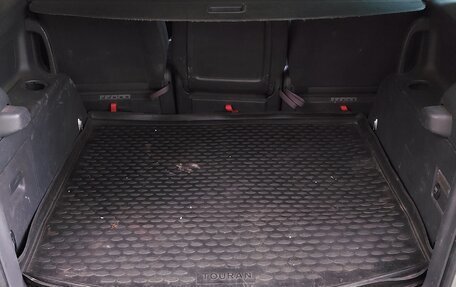 Volkswagen Touran III, 2003 год, 555 000 рублей, 24 фотография