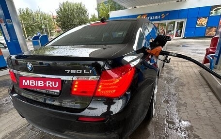 BMW 7 серия, 2011 год, 1 530 000 рублей, 14 фотография