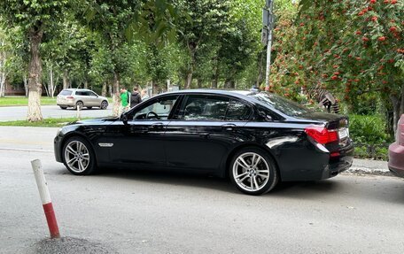 BMW 7 серия, 2011 год, 1 530 000 рублей, 17 фотография