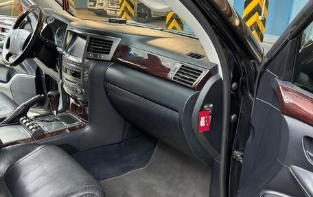 Lexus LX III, 2011 год, 3 750 000 рублей, 13 фотография