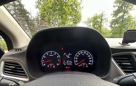 Hyundai Solaris II рестайлинг, 2017 год, 1 100 000 рублей, 2 фотография