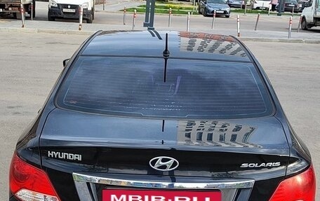 Hyundai Solaris II рестайлинг, 2011 год, 680 000 рублей, 2 фотография