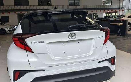 Toyota C-HR I рестайлинг, 2021 год, 1 980 000 рублей, 3 фотография