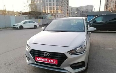 Hyundai Solaris II рестайлинг, 2017 год, 900 000 рублей, 1 фотография