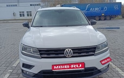 Volkswagen Tiguan II, 2019 год, 3 300 000 рублей, 1 фотография