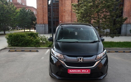 Honda Freed II, 2019 год, 1 750 000 рублей, 1 фотография