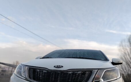 KIA Rio III рестайлинг, 2013 год, 920 000 рублей, 1 фотография