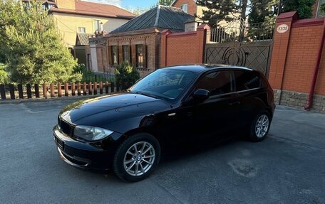 BMW 1 серия, 2011 год, 810 000 рублей, 1 фотография