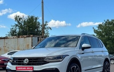Volkswagen Tiguan II, 2023 год, 4 500 000 рублей, 1 фотография