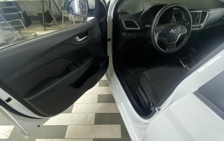 Hyundai Solaris II рестайлинг, 2018 год, 1 350 000 рублей, 4 фотография