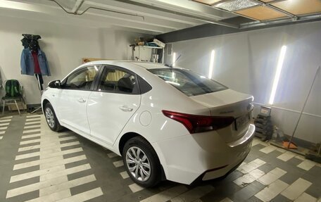 Hyundai Solaris II рестайлинг, 2018 год, 1 350 000 рублей, 6 фотография