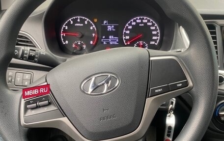 Hyundai Solaris II рестайлинг, 2018 год, 1 350 000 рублей, 12 фотография